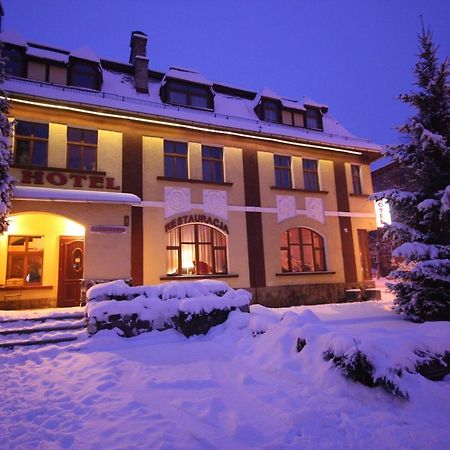 Hotel Karkonosze Kamienna Gora Exterior foto