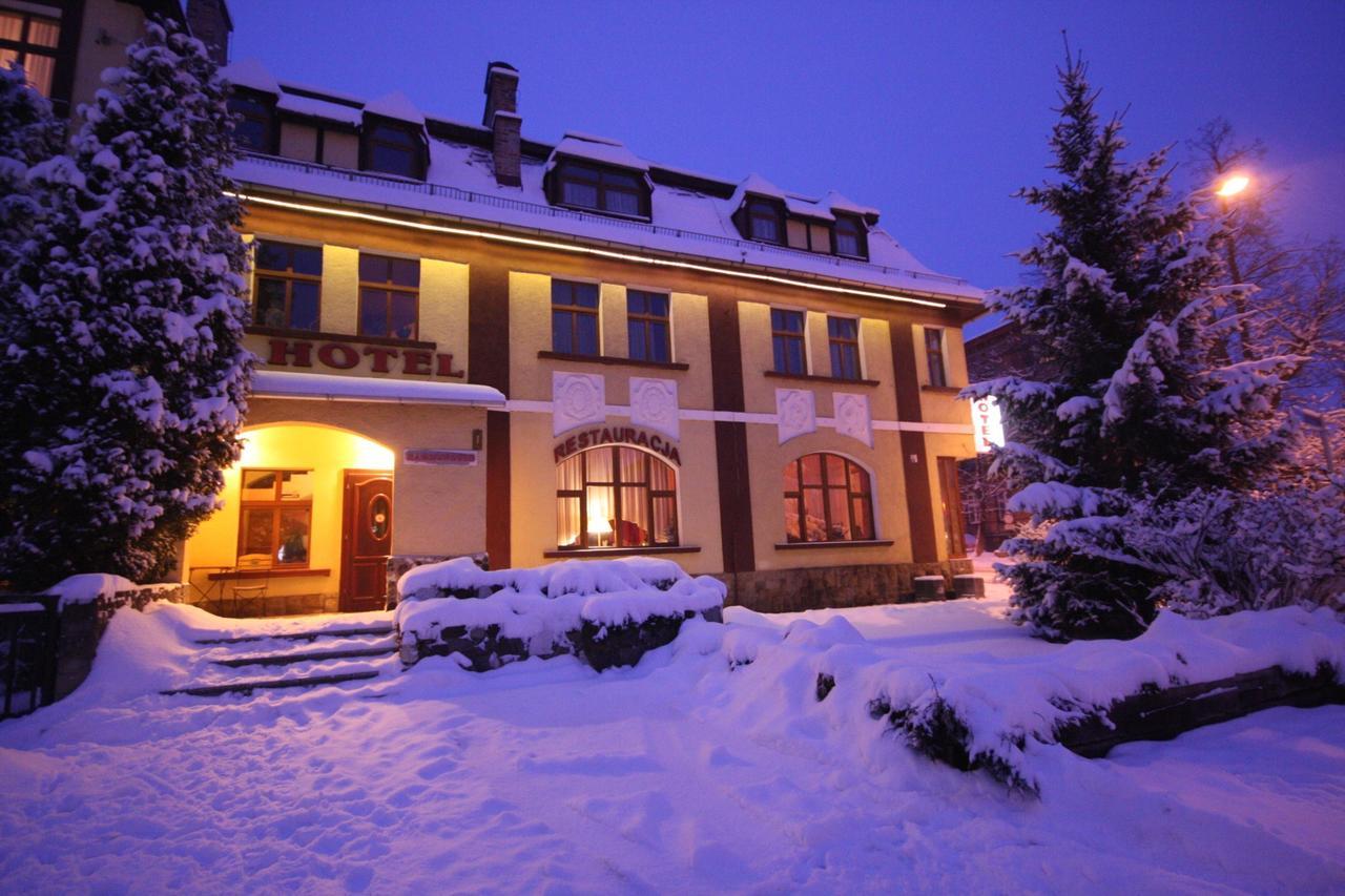 Hotel Karkonosze Kamienna Gora Exterior foto