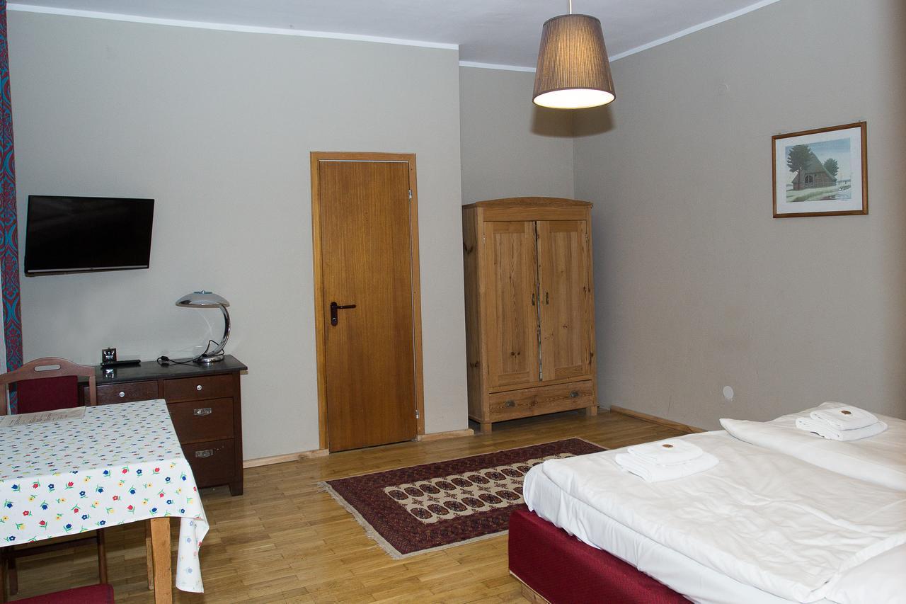 Hotel Karkonosze Kamienna Gora Exterior foto